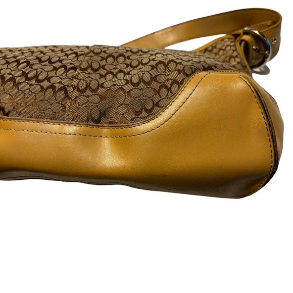 Coach Signature Logo Canvas Purse - Picture 7 of 16